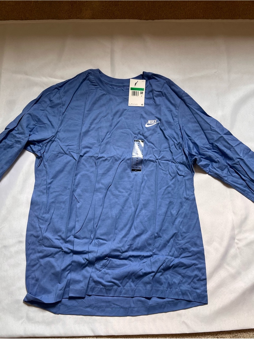Nike Men's Long-Sleeve Crew Tee in Slate Blue